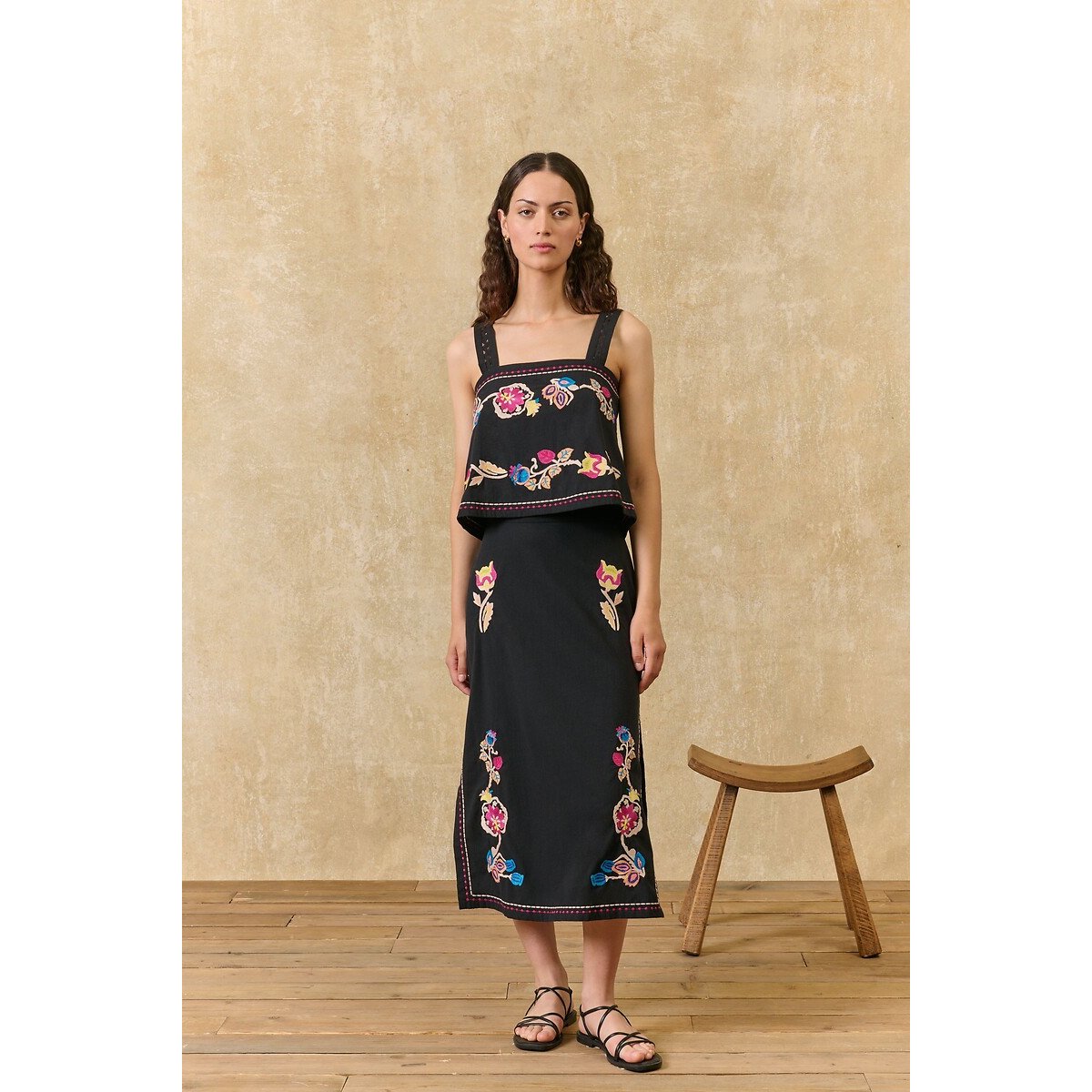 Amarante Embroidered Straight Midi Skirt
