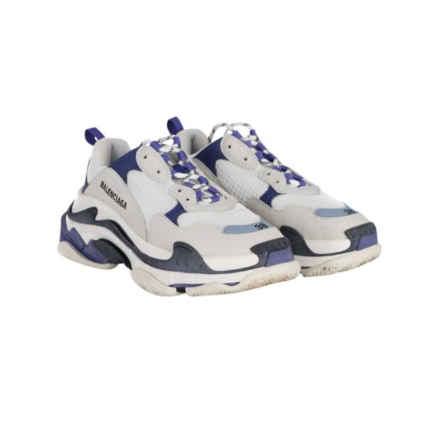 Balenciaga Women's Preloved Triple S Sneakers in Grey Polyurethane | Size: 5